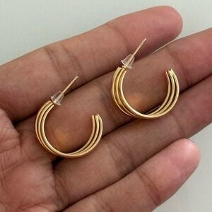 New | Gold Color Vintage Hoop Earrings with a Twist